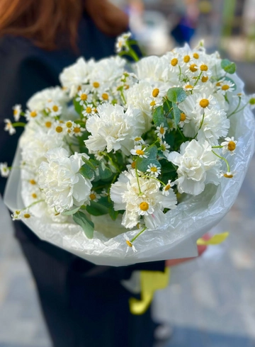 Букет: «Луговая свежесть» от интернет-магазина цветов в 