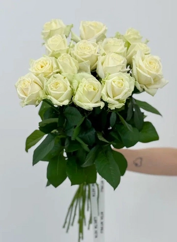 Букет: &laquo;Северная роза 15&raquo; от интернет-магазина цветов в 