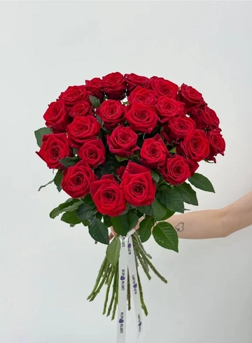 Букет: «Красный бархат 25» от интернет-магазина цветов в 