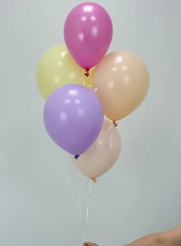 Композиция из латексных шаров «Цветной взрыв» от интернет-магазина цветов в 