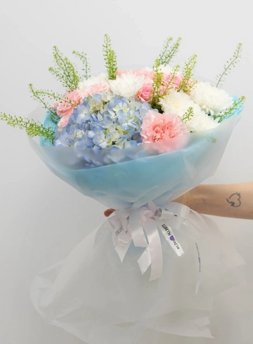 Букет: «Секрет неба» от интернет-магазина цветов в 