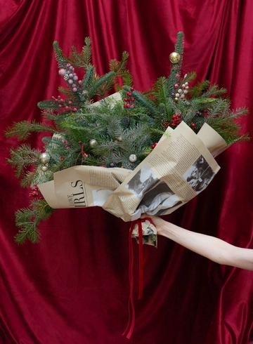 Букет: &laquo;Зимняя Элегантность&raquo; от интернет-магазина цветов в 