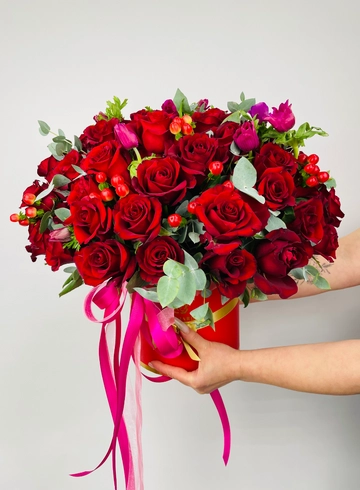 Композиция: &laquo;Огонь Страсти&raquo; от интернет-магазина цветов в 